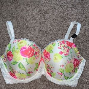 Victoria’s Secret dream angels lined Demi bra